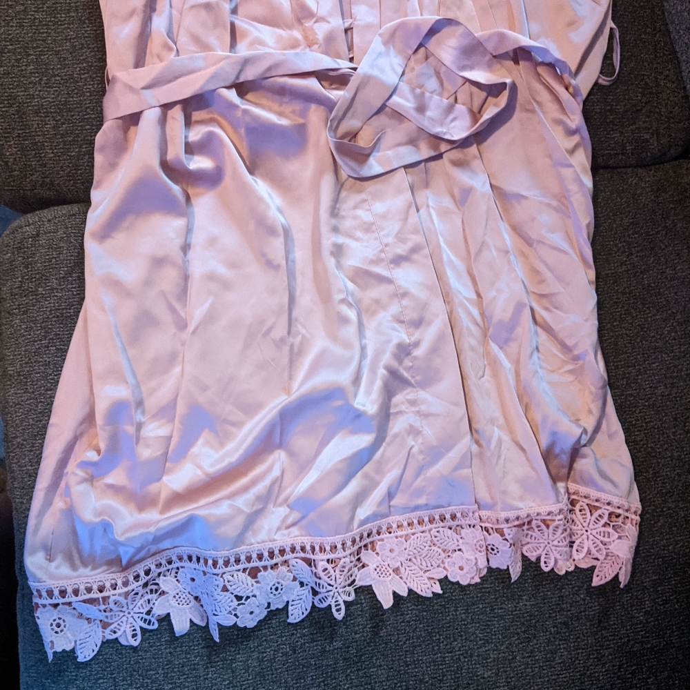 Dusty Rose Silk Robe - Picture 4 of 4